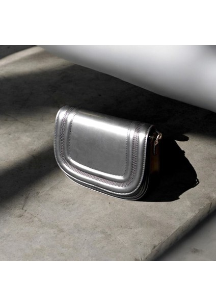 Deri Çift Askılı Postacı Çanta fırsatları