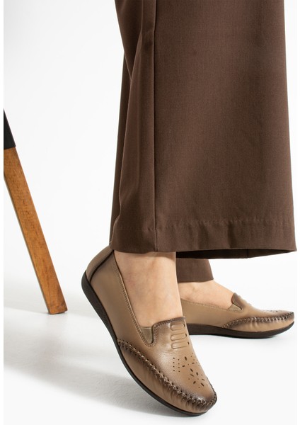 Near Kadın Deri Krem Günlük Ayakkabı