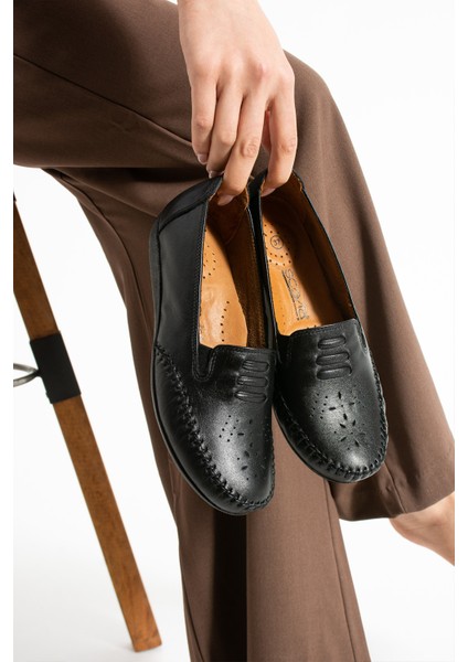 Near Kadın Deri Siyah Günlük Ayakkabı fırsatları