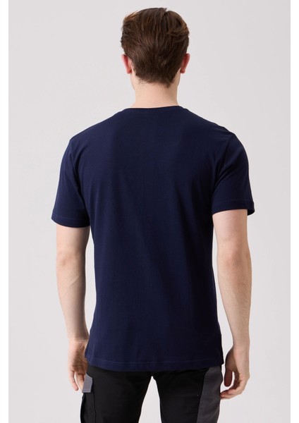 Galanthus V Yaka T-Shirt - Nefes Alabilir, Rahat ve Şık Tasarım modelleri