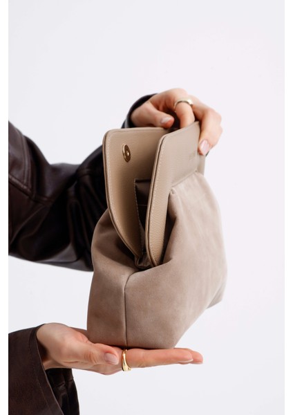 Kadın Vizon Deri Detaylı Süet Clutch El Çantası