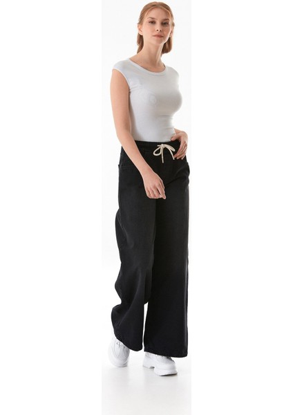 Basic Bisiklet Yaka Çıtçıtlı Likralı Modal Body