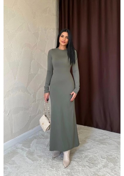 Haki Vücudu Saran Uzun Elbise
