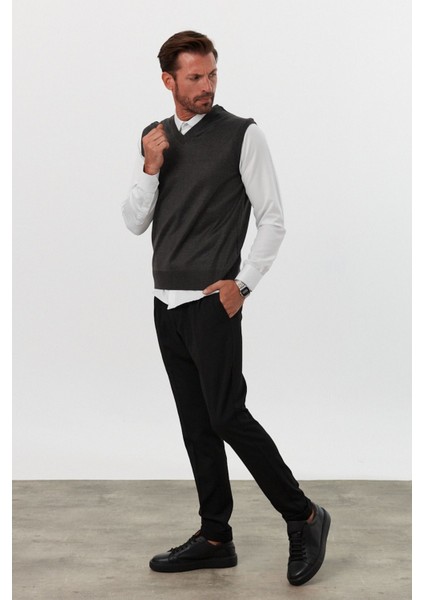 Erkek Standart Fit Normal Kesim Kolsuz Triko Süveter modelleri