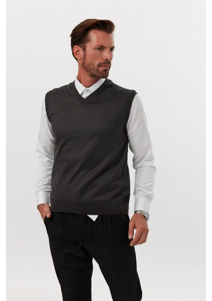 Erkek Standart Fit Normal Kesim Kolsuz Triko Süveter indirimleri