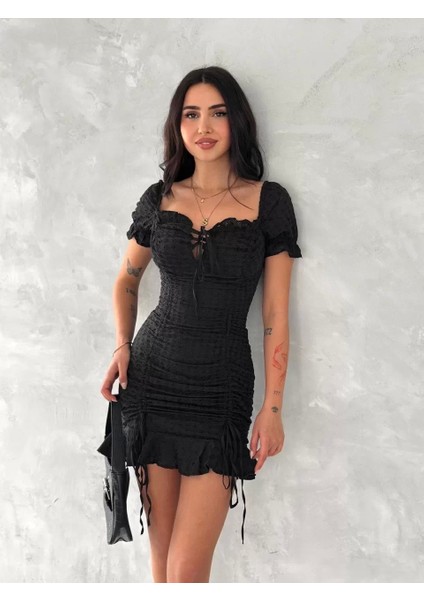 Göğüs Bağlamalı Mini Elbise - Siyah