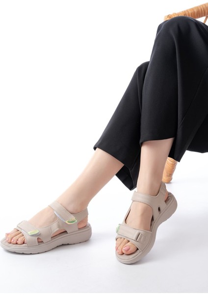 DM-363 Bej Baret Cırtlı Dikişli Günlük Kadın Sandalet