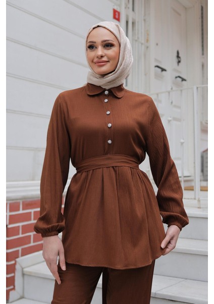 Taş Düğme Detaylı Takım Kahverengi fiyatları