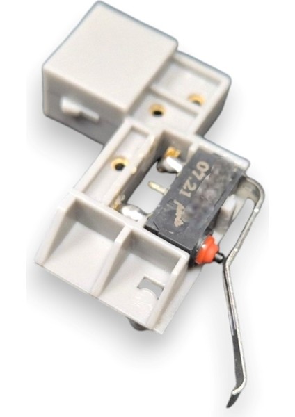 Audi A4 Sedan 1995-2000 Bagaj Kilit Mikro Şalteri Switch 8D5959489 modelleri