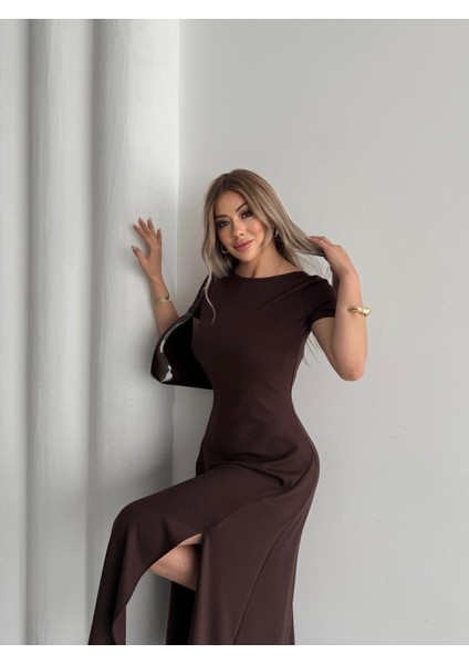 Kadın Bisiklet Yaka Likralı Yırtmaç Detay Sırtı Açık Penye Kloş Elbise