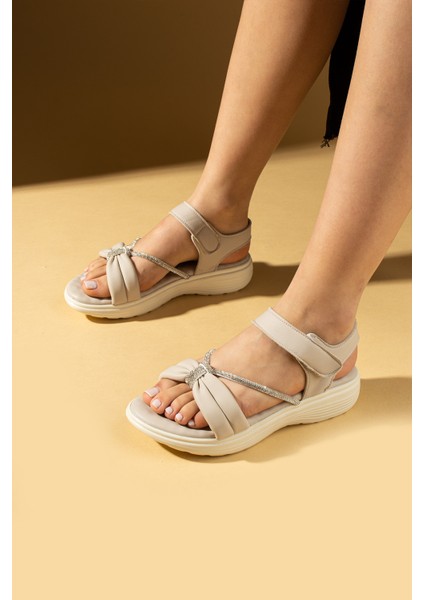 Taş Detaylı Masaj Tabanlı Cırtlı Kadın Sandalet 59-63-25