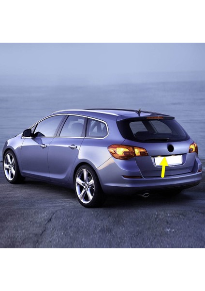 Opel Astra J Sports Tourer 2010-2015 Arka Bagaj Kapağı Açma Düğmesi
