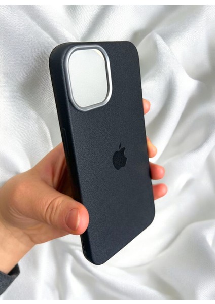 Apple iPhone 16 Pro Max Uyumlu Logolu Deri Görünümlü Silikon Kılıf / Kapak fiyatları