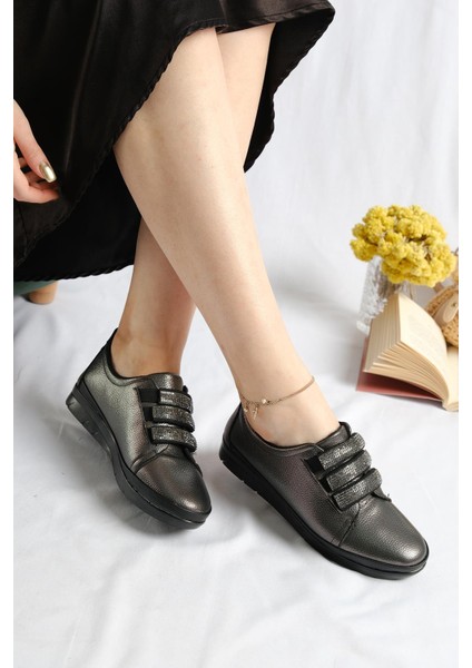 Rora Anne Genç Bantlı Taş Detaylı Spor Günlük Ayakkabı