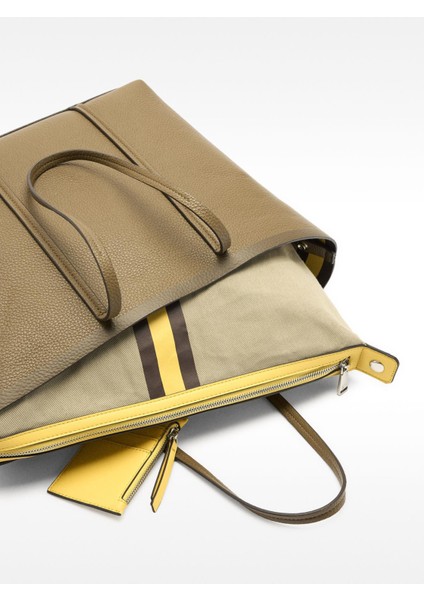 Çıkarılabilir Aksesuarlı Shopper Çanta