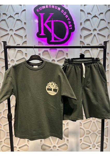 Erkek Çocuk Kısa Kollu Arkası Baskılı Tişört ve Şort 2'li Takım