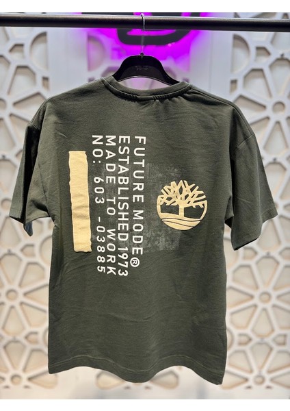 Erkek Çocuk Kısa Kollu Arkası Baskılı Tişört ve Şort 2'li Takım modelleri