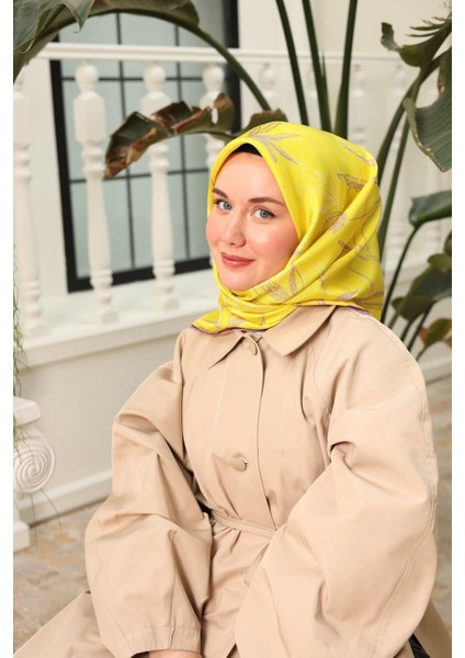 Sarı Kahverengi Desenli Tivil Ipek Eşarp IST11433-33 fiyatları