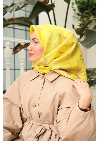 Sarı Kahverengi Desenli Tivil Ipek Eşarp IST11433-33 fırsatları