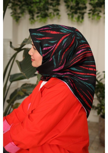 Tivil Ipek Eşarp IST11432-77 Siyah, Pembe, Kırmızı, Yeşil fırsatları