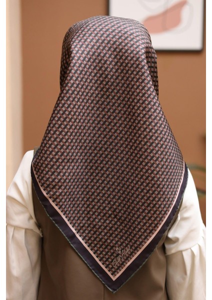 Yeşil Geometrik Desen Tivil Ipek Eşarp IST11421-41 modelleri