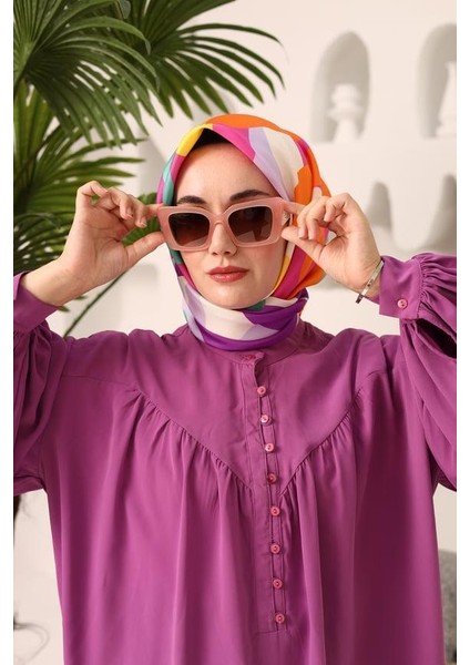 Mor-Beyaz Çiçek Desen Tivil Ipek Eşarp IST11408-02