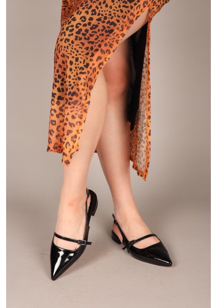 Inka Sivri Tokalı Babet Siyah