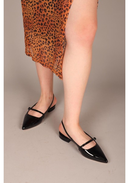 Inka Sivri Tokalı Babet Siyah fiyatları