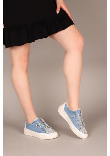 Reina Taş Bağcık ve Aksesuarlı Kot Sneakers Mavi fırsatları