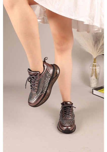 Eilis File Bağcıklı Sneakers Platin fiyatları