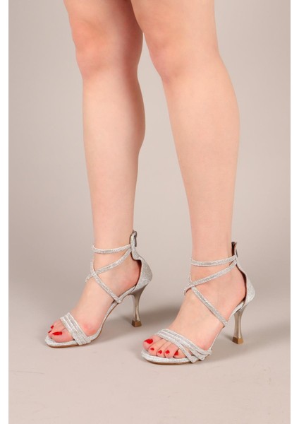 Aurella Sim ve Taş Detaylı Topuklu Ayakkabı Gümüş fırsatları