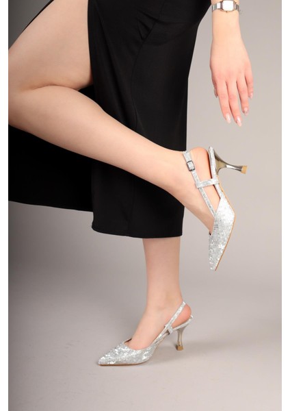 Saphire Kare Dokulu Stiletto Gümüş
