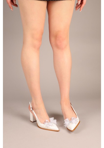 Alfios Kurdele Detaylı Topuklu Ayakkabı Beyaz