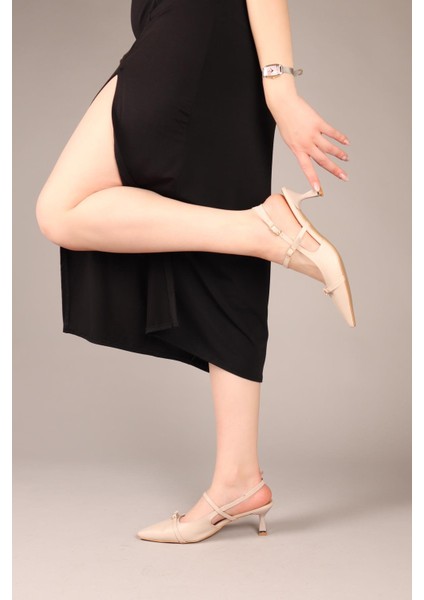 Snugly Tokalı Alçak Topuklu Stiletto Bej indirimleri