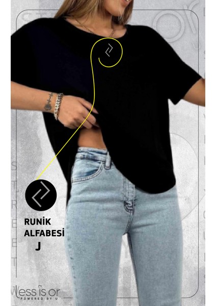 Kişiye Özel Bisiklet Yaka Siyah Basic Tshirt " Runik Harfini Seç "
