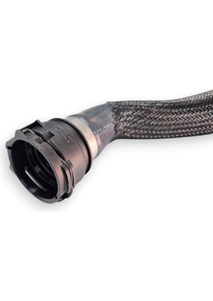 Audi A5 Coupe 2012-2016 1.8/2.0 Motor Su Radyatör Üst Boru 8K0121101M