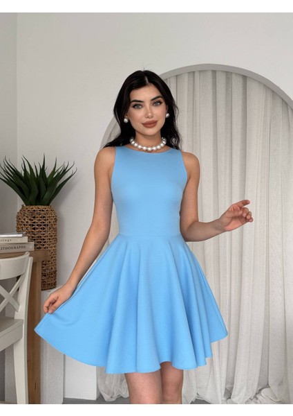 Cep Detaylı Volanlı Mini Kloş Elbise