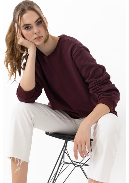 Kadın Bisiklet Yaka Basic Regular Sweatshirt Bordo fırsatları