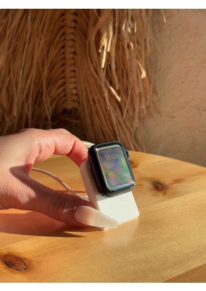 Apple Watch Saat Şarj Etme Standı