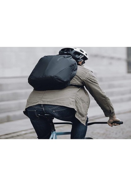 Tact TACTBP116 - Black 21L 15.6" Sırt Çantası Siyah fiyatları