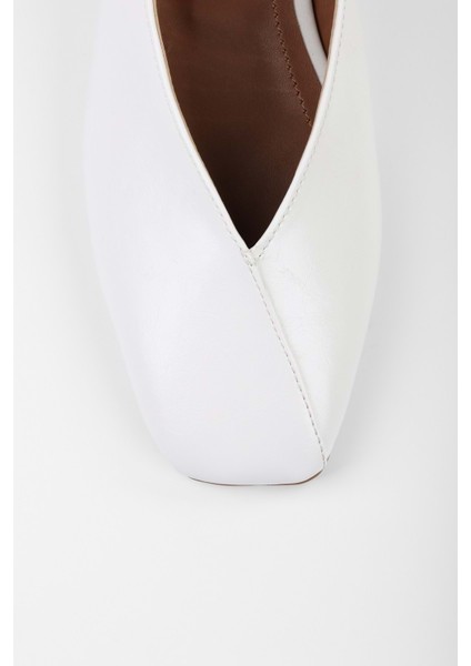 Kadın Noya Beyaz Cilt Babet indirimleri