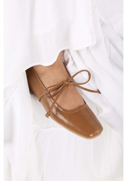 Kadın Ballerina Karamel Cilt Bağlamalı Babet