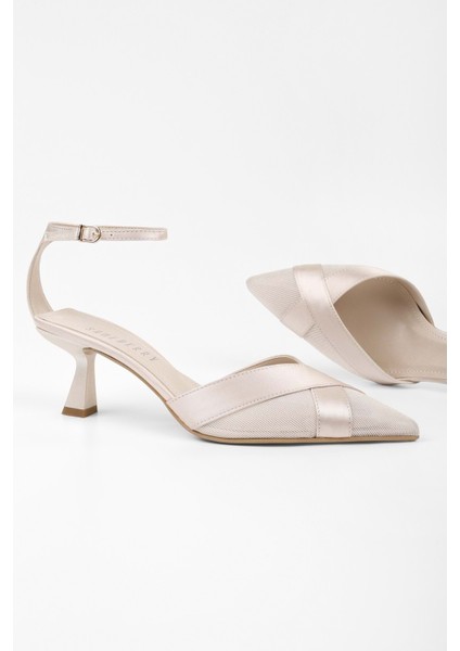 Kadın Oira Bej Saten Stiletto fırsatları