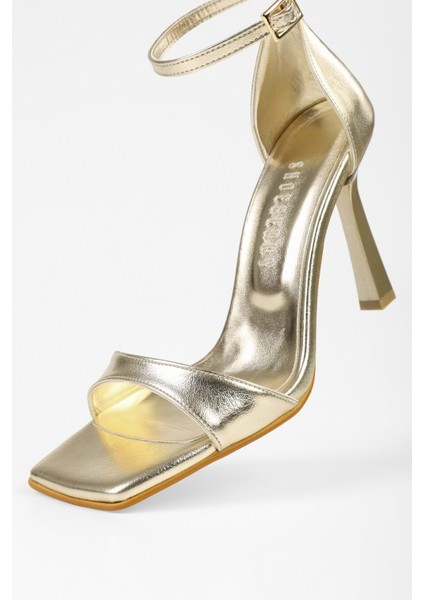 Kadın Vinetta Altın Kırışık Parlak Topuklu Ayakkabı indirimleri