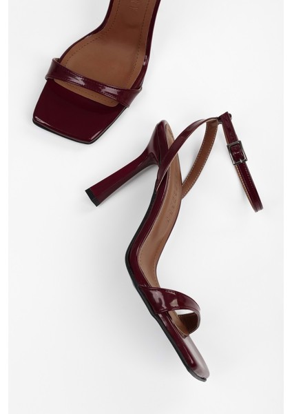 Kadın Chloe Bordo Rugan Tek Bant Topuklu Ayakkabı modelleri