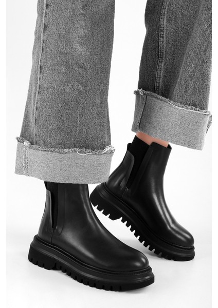 Kadın Loka Siyah Kalın Taban Bot