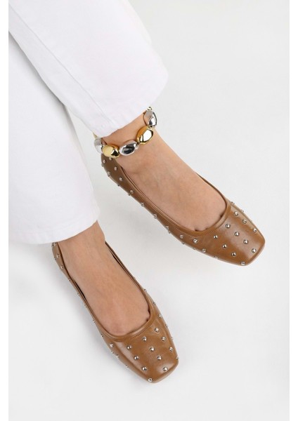 Kadın Zoe Karamel Troklu Küt Burunlu Babet