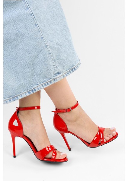 Kadın Elza Kırmızı Rugan Bantlı Topuklu Ayakkabı modelleri