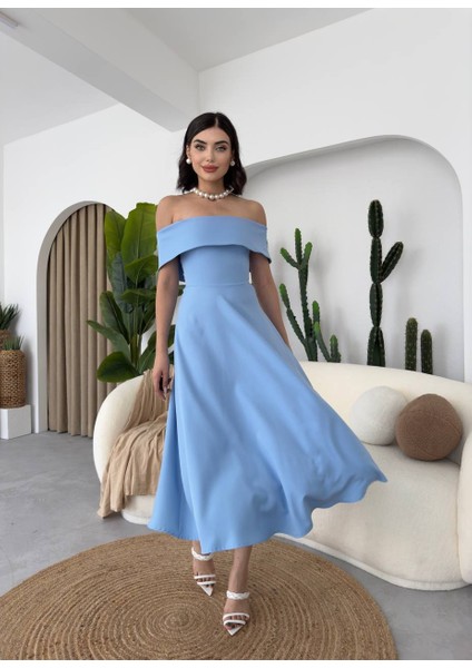 Madonna Yaka Eteği Belden Açılan Kloş Uzun Elbise indirimleri