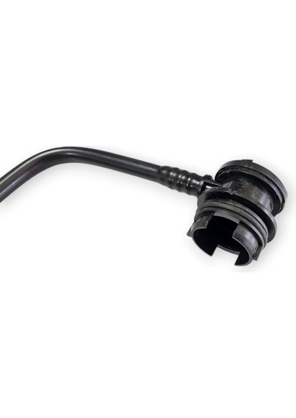 Skoda Octavia A6 2009-2012 Aktif Karbon Filtresi Borusu 1K0201160BG indirimleri